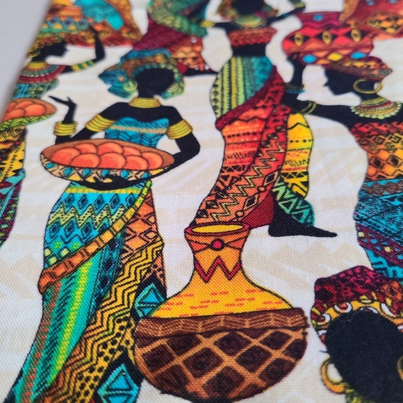 Timeless Treasures Fabrics of SoHo Kenta-C Beautiful Women & Woven Baskets Sew - Picture 5 of 16